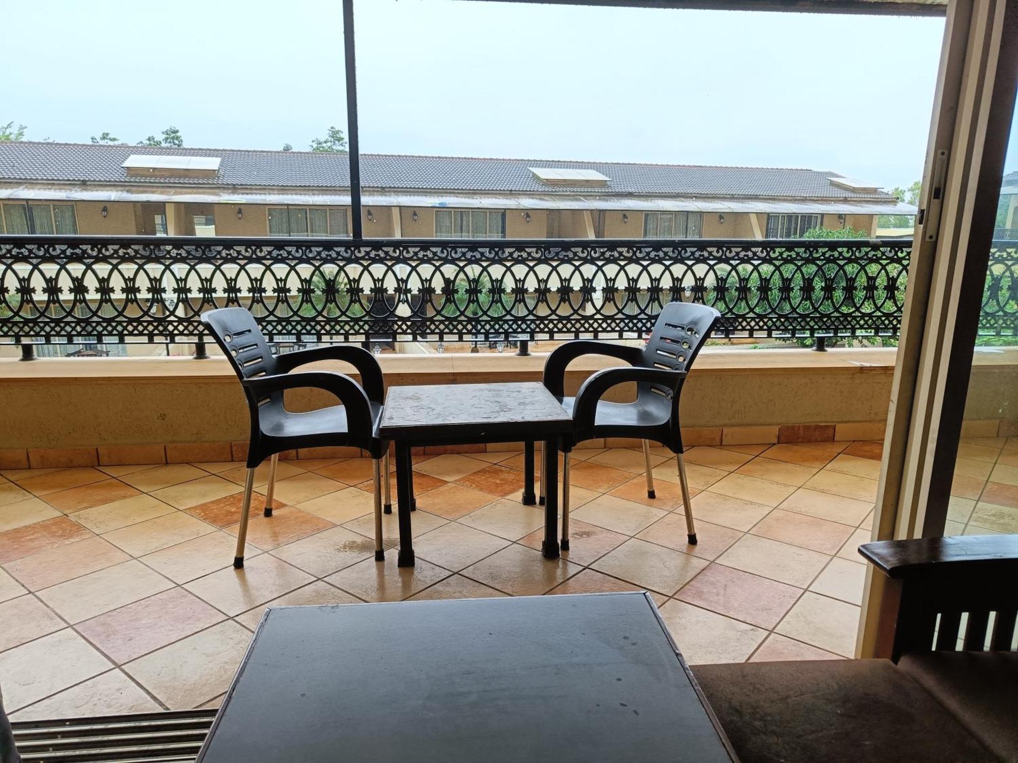 מלון Misty Meadows, לונבלה מראה חיצוני תמונה